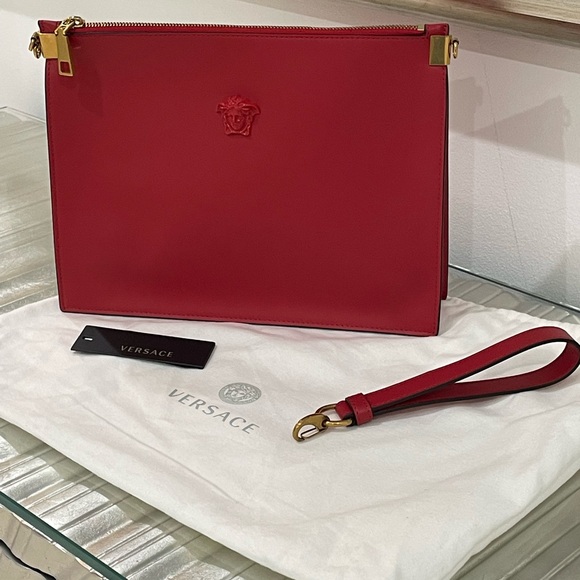 VERSACE RED Leather Wristlet/Crossbody Bag With 2 Removable Straps! New With Tag - Picture 6 of 14